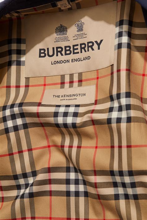 it.burberry.com.